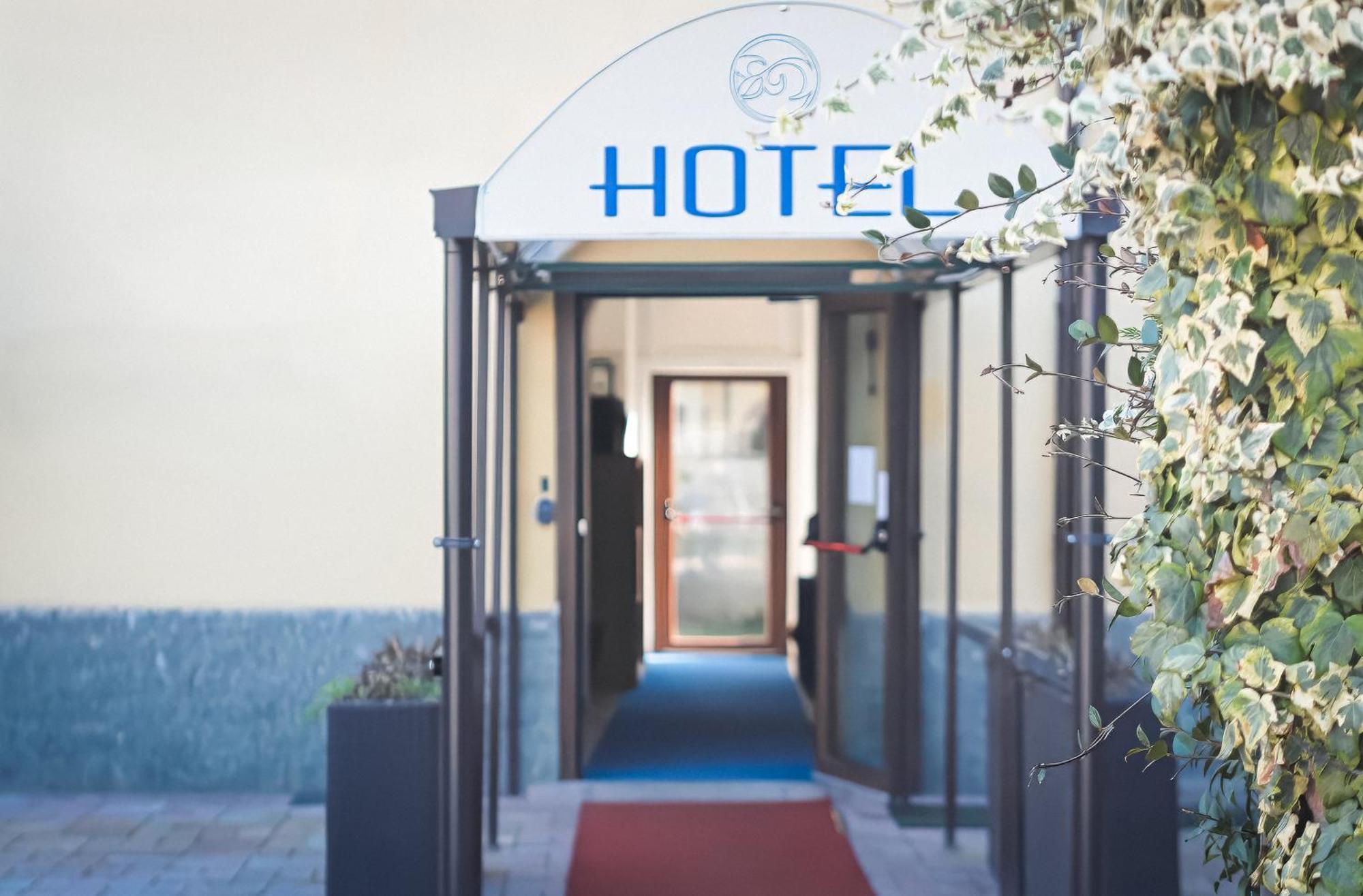La Boheme Smart Hotel Торино Екстериор снимка